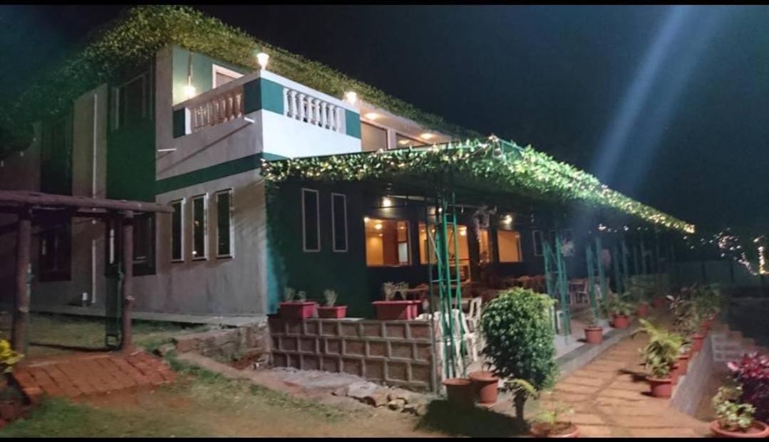 Presidency Highland Resort Koynanagar Esterno foto