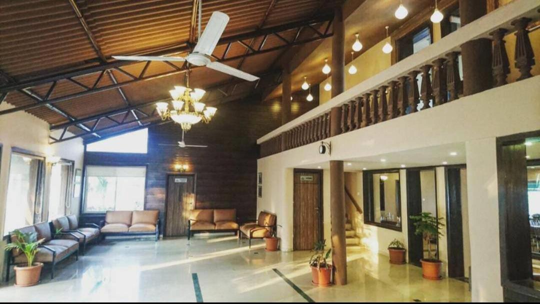 Presidency Highland Resort Koynanagar Esterno foto
