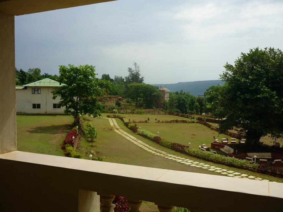 Presidency Highland Resort Koynanagar Esterno foto